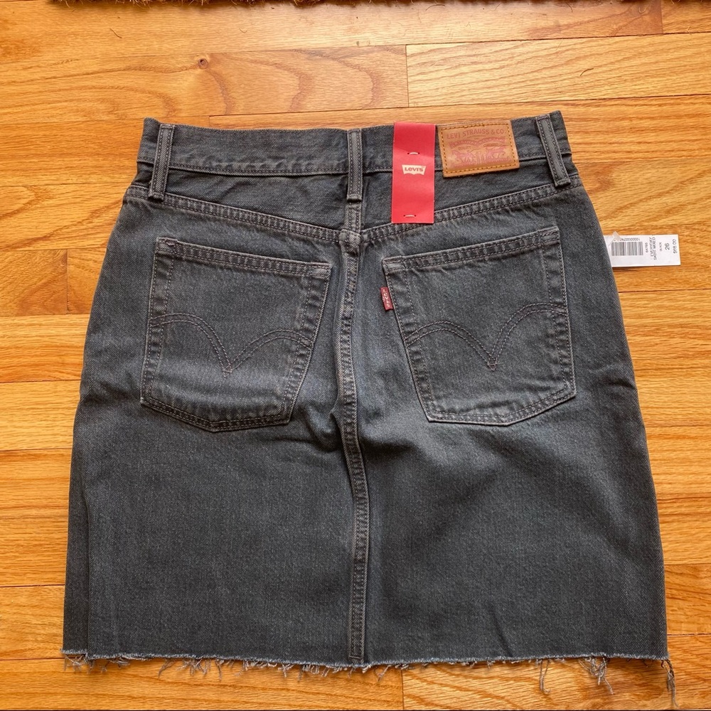 Levi’s The Everyday Skirt in Mixed Tape - Picture 6 of 6